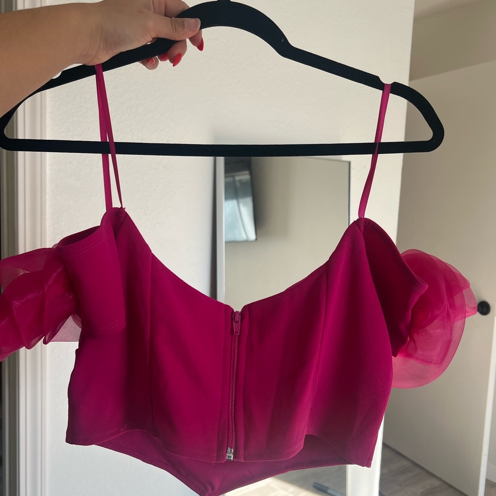 Vibrant Pink Strappy Crop Top - Picture 3 of 4